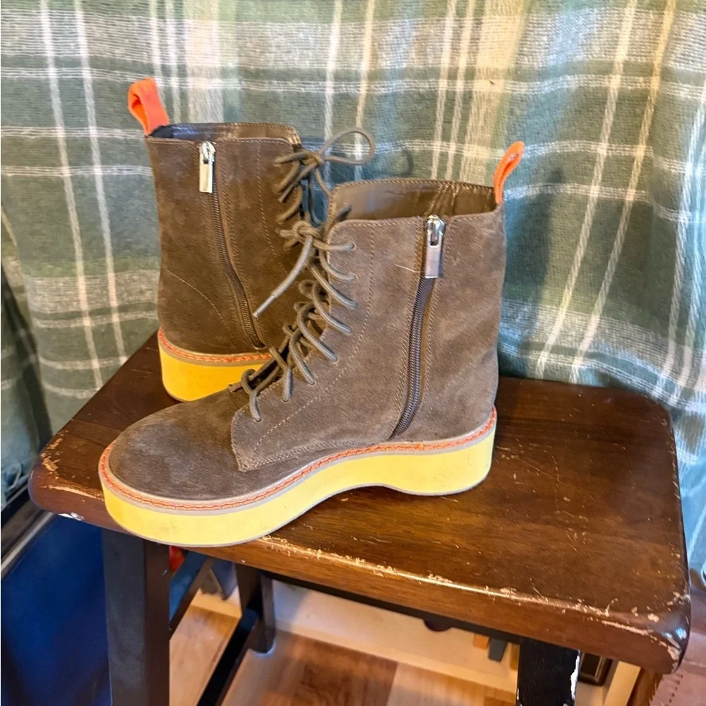 Urban Outfitters Gemma Suede platform Lace-Up Boots with Yellow Sole 8